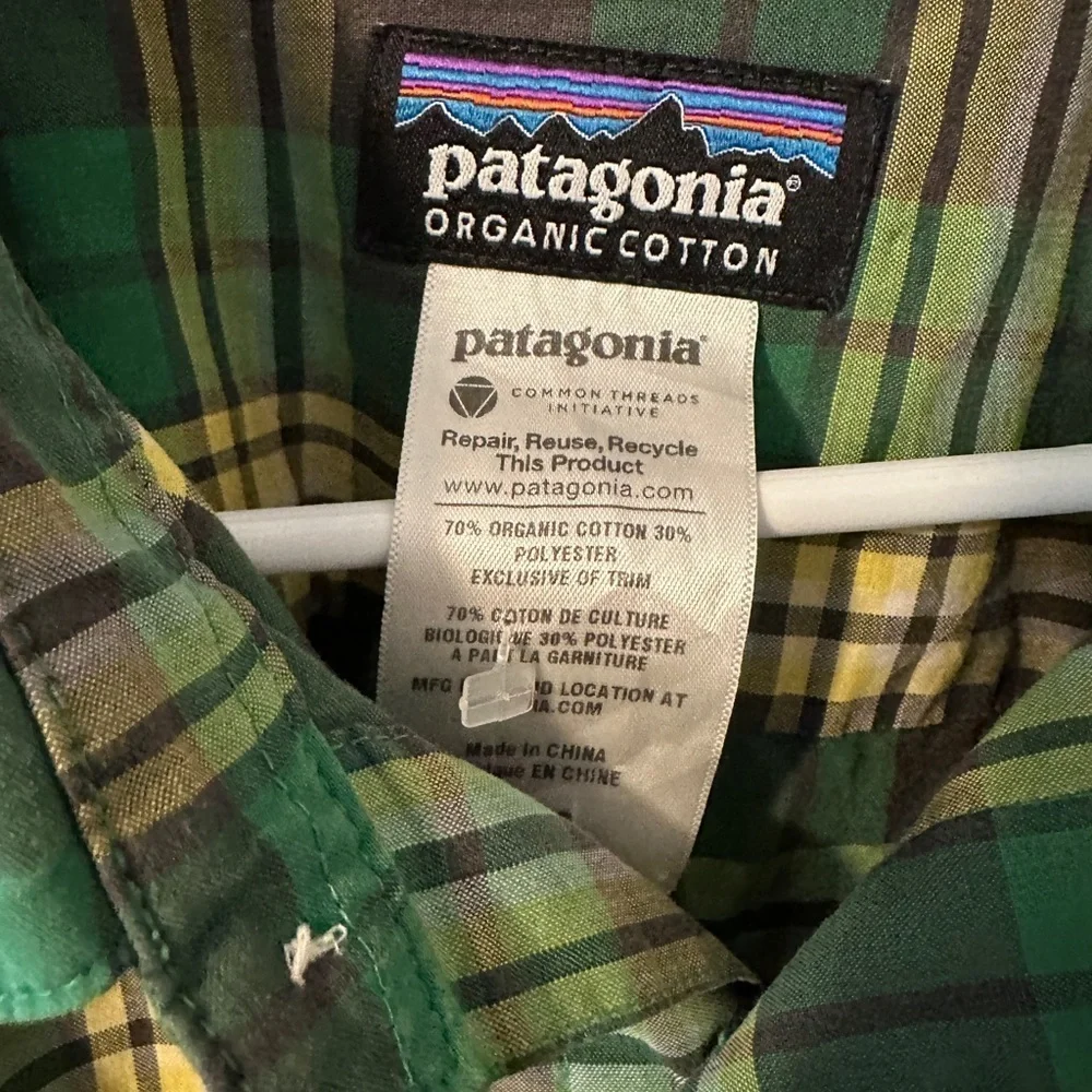 Patagonia 2XL Men’s Short Sleeve Button Up Shirt - Picture 5 of 5